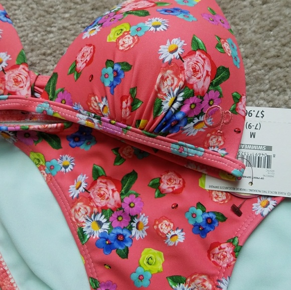 OP Swimsuit Set - Picture 2 of 5